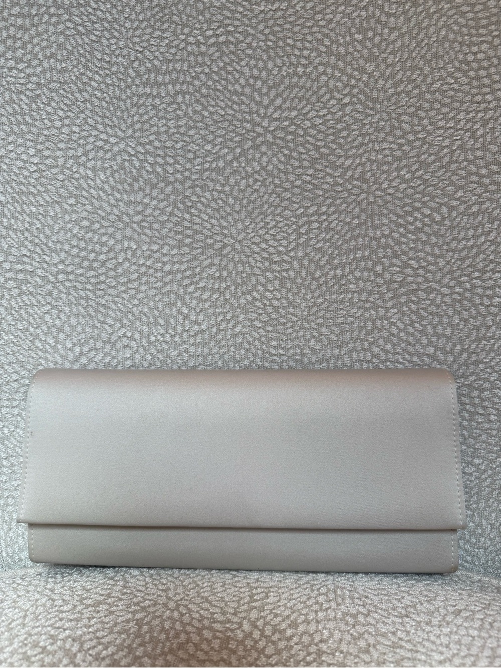 Elegant Neutral Clutch Bag - Cream
